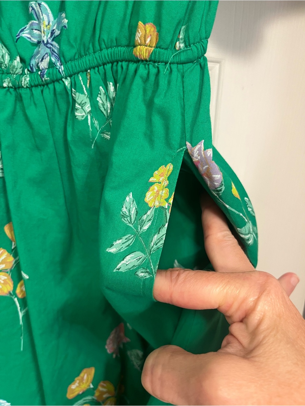 crown & ivy Green Floral Midi Dress - Picture 4 of 4
